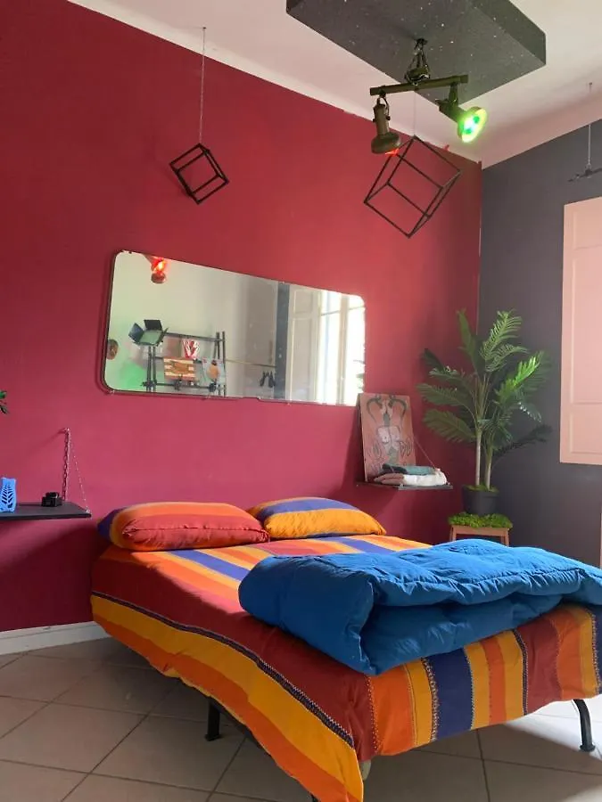Love And Death Hotel Bologna Guest house